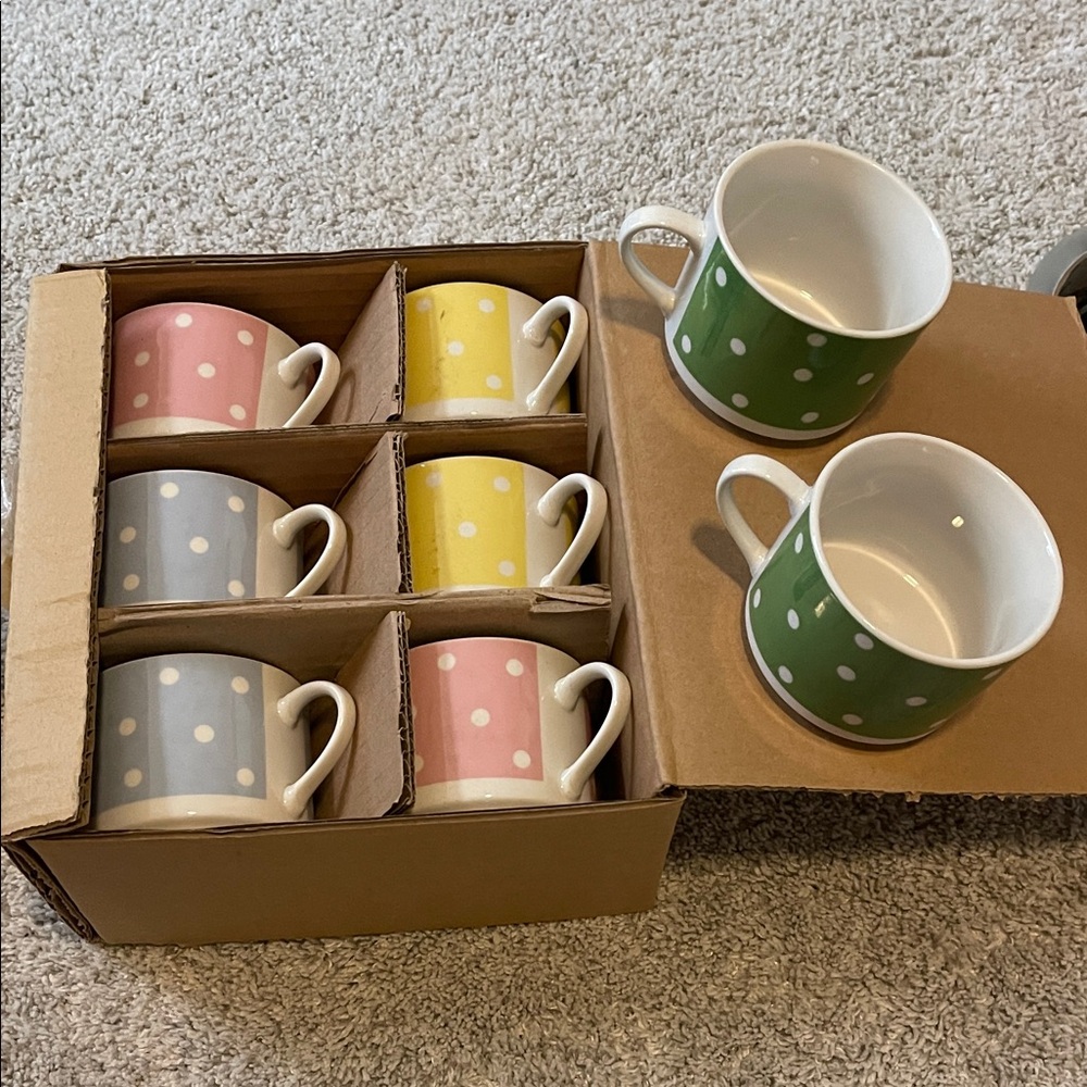 Savinio Polka Dot Ceramic Mug Set - Green, Pink, Yellow, Blue
